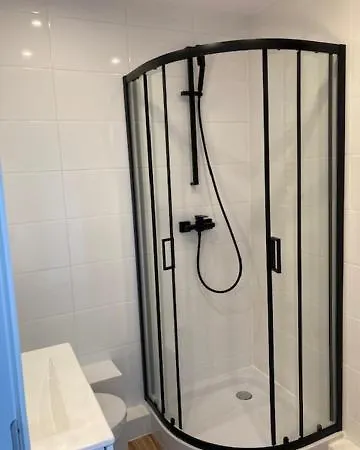 W Sopocie Miedzy Lasem A Morzem * סופוט