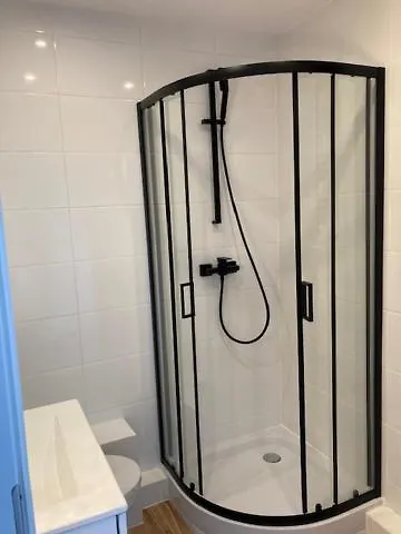 W Sopocie Miedzy Lasem A Morzem * 소포트